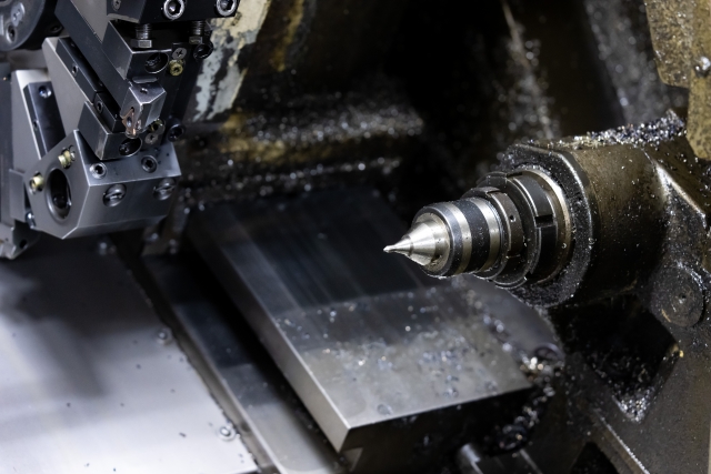 シャフト切削加工の主要設備と注意点