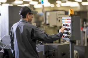 工場の作業風景