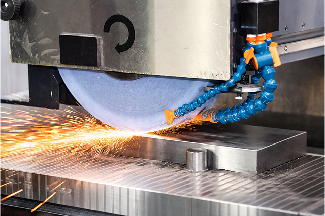 平面研削盤で使われる3つの加工方法